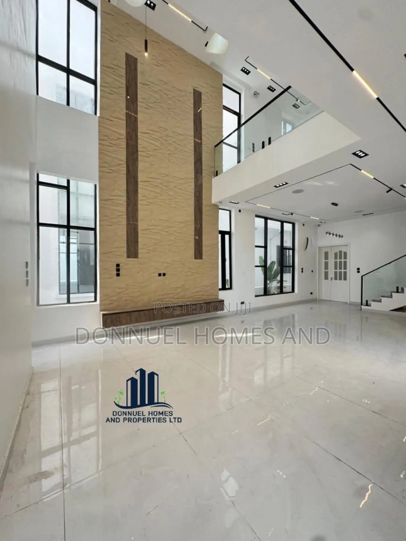 5bdrm Duplex in Osapa london for sale in Osapa london
