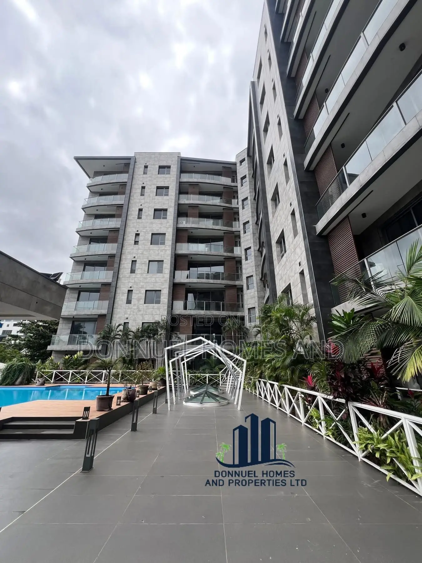 3bdrm Apartment in Old Ikoyi for sale in Old Ikoyi