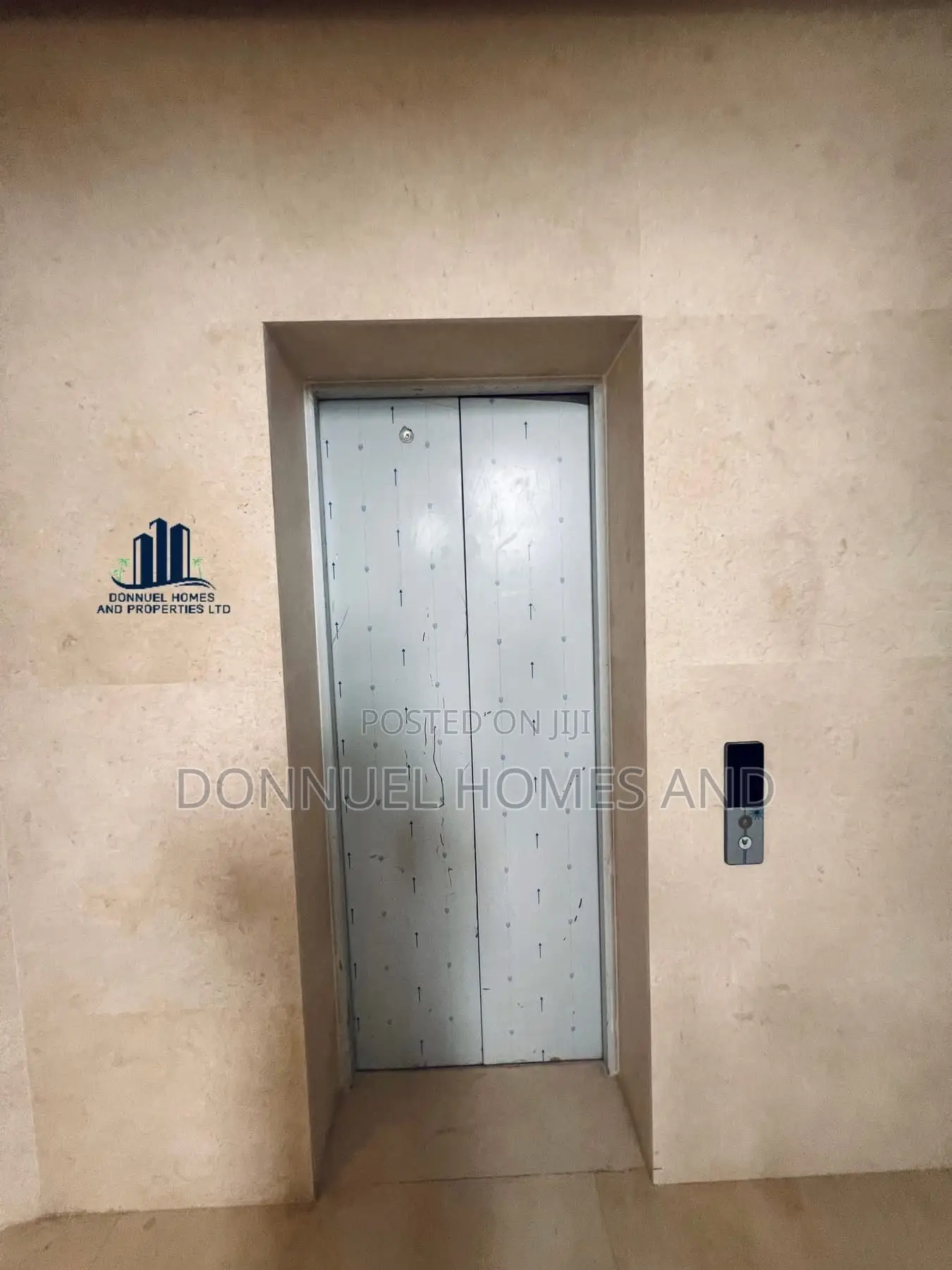 3bdrm Apartment in Old Ikoyi for sale in Old Ikoyi