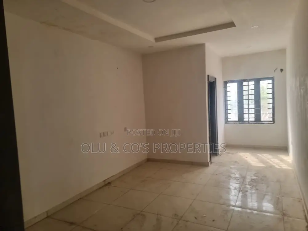 4bdrm Duplex in An Estate, Lugbe District for rent in Lugbe District