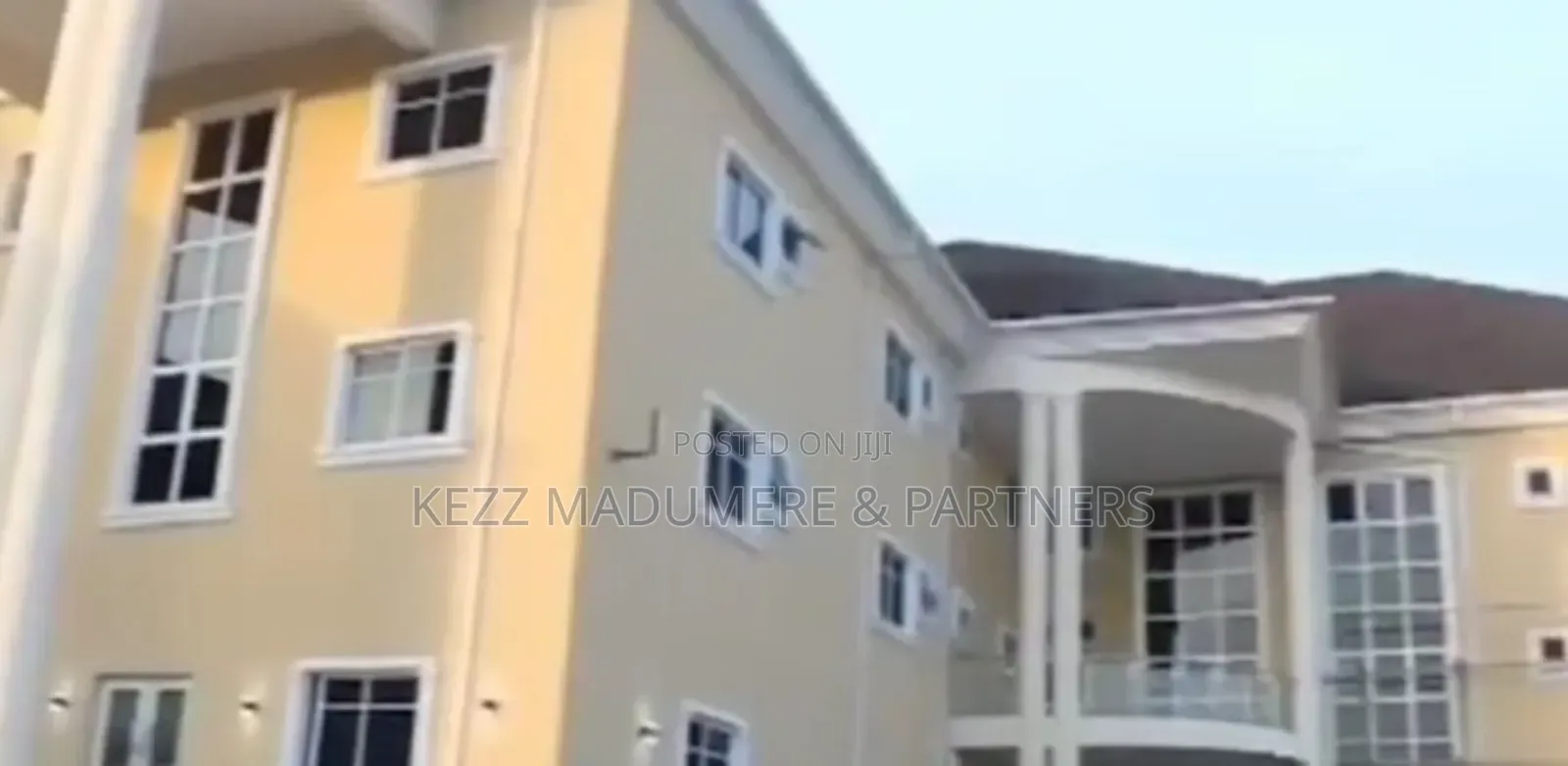 For Sale : Functional 82 Rooms Hotel in Port Harcourt in Port-Harcourt