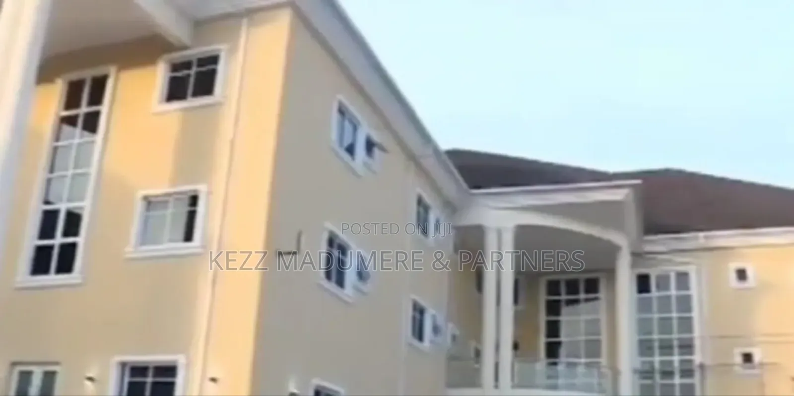 For Sale : Functional 82 Rooms Hotel in Port Harcourt in Port-Harcourt
