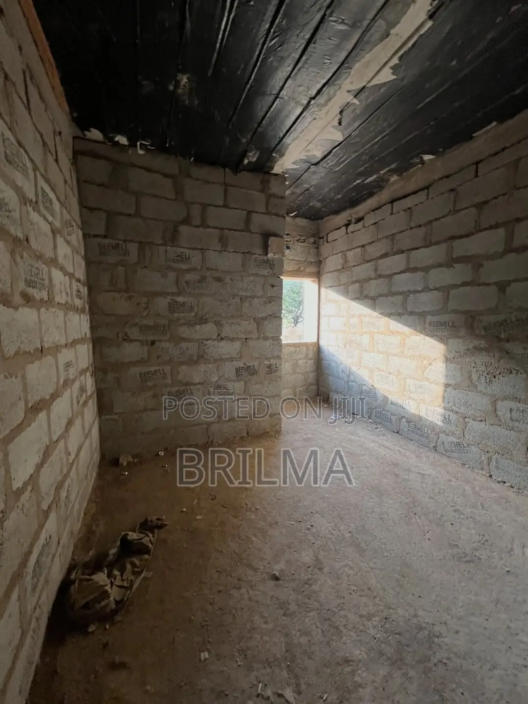 3bdrm Duplex in Kaura for sale in Kaura
