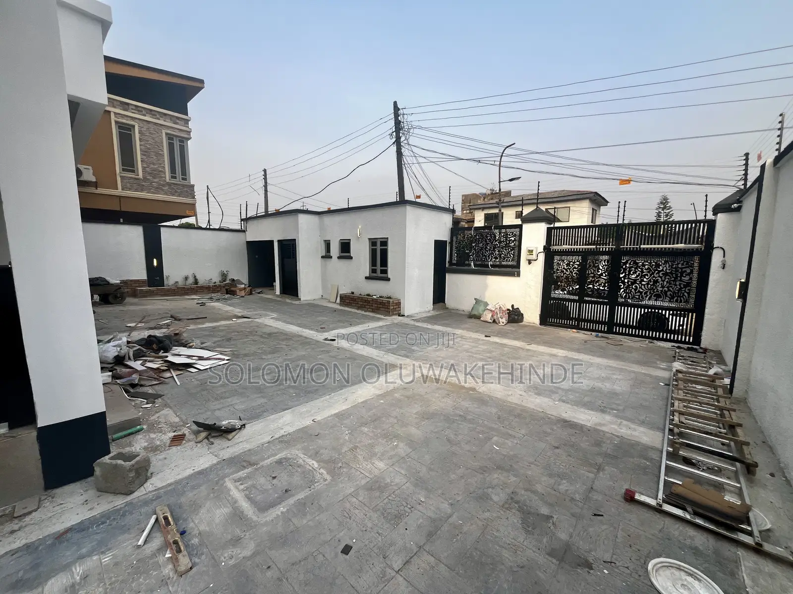 6bdrm Duplex in Gowon Estate, Alimosho for sale in Alimosho