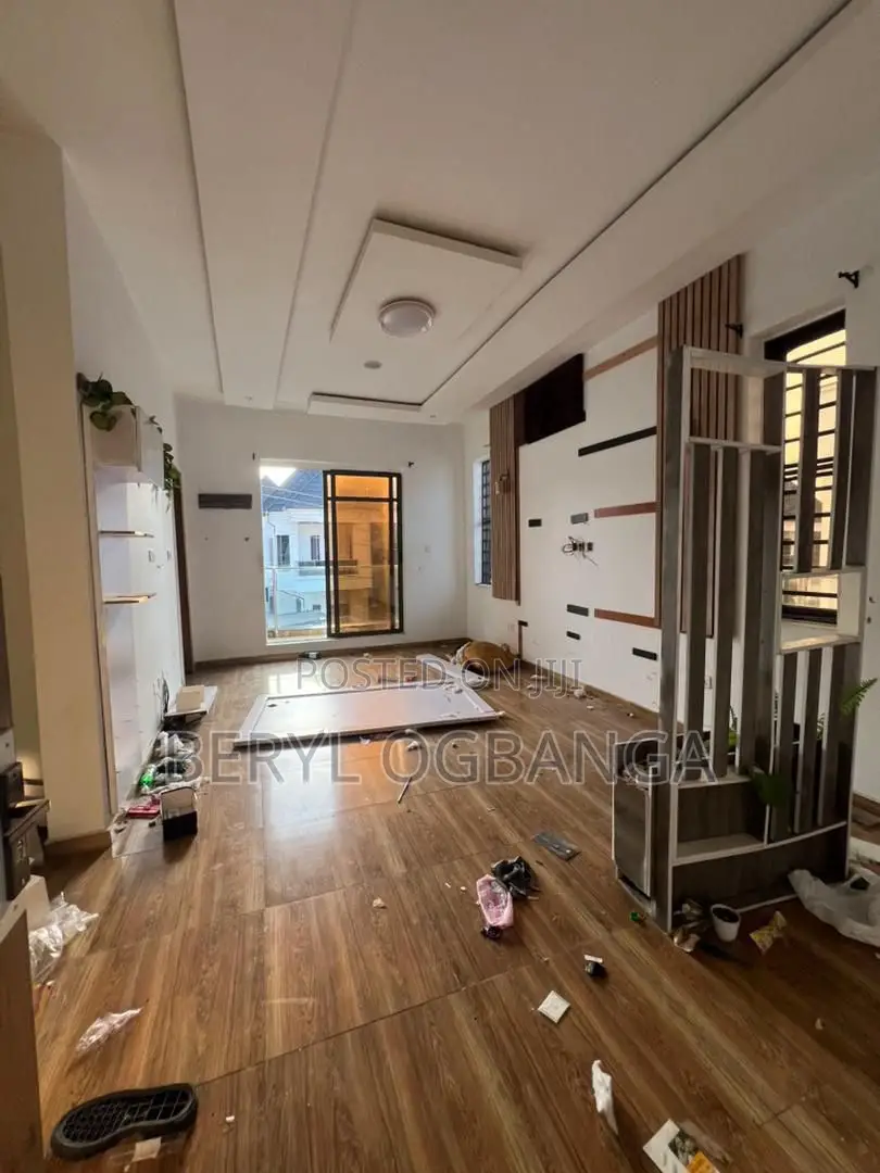 4bdrm Duplex in Lekki Phase 2 for rent in Lekki Phase 2
