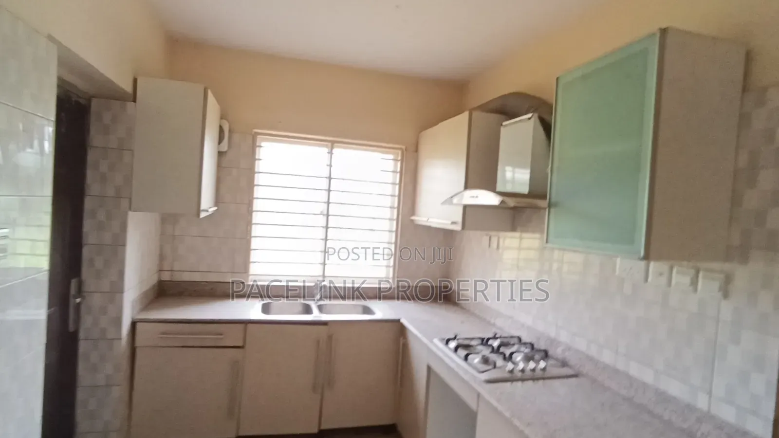 3bdrm Block of Flats in Ipaja / Ipaja for sale in Ipaja / Ipaja