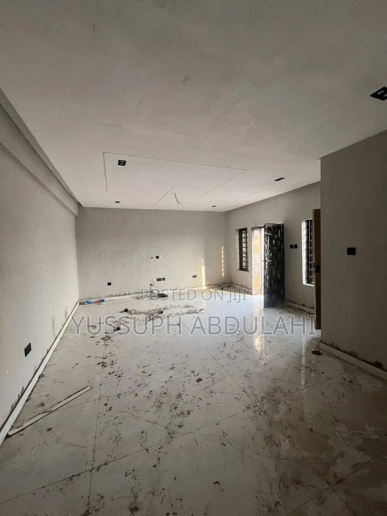 3bdrm Apartment in Yaba, Akoka for sale in Akoka