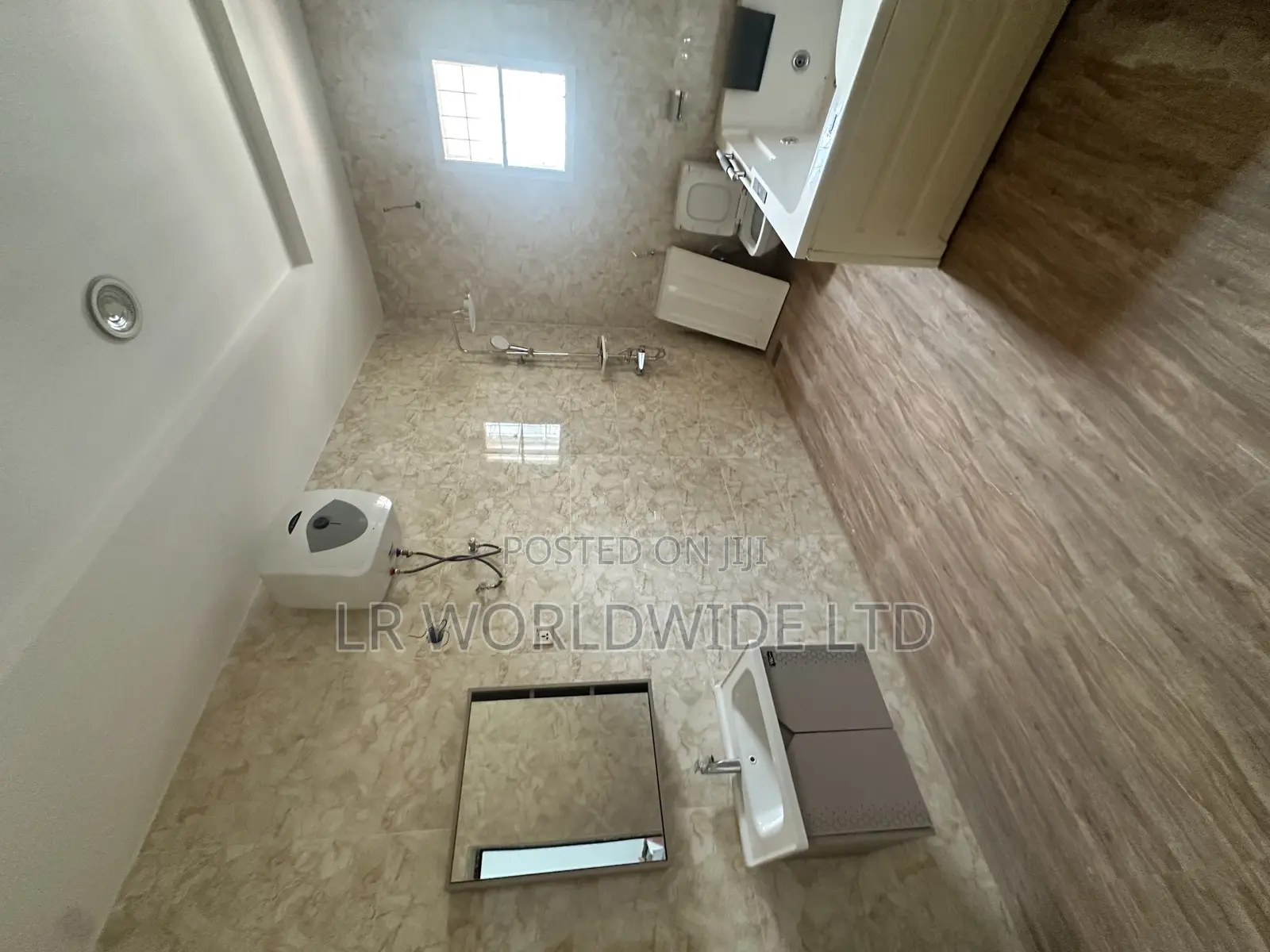 5bdrm Duplex in Lugbe District for rent in Lugbe District