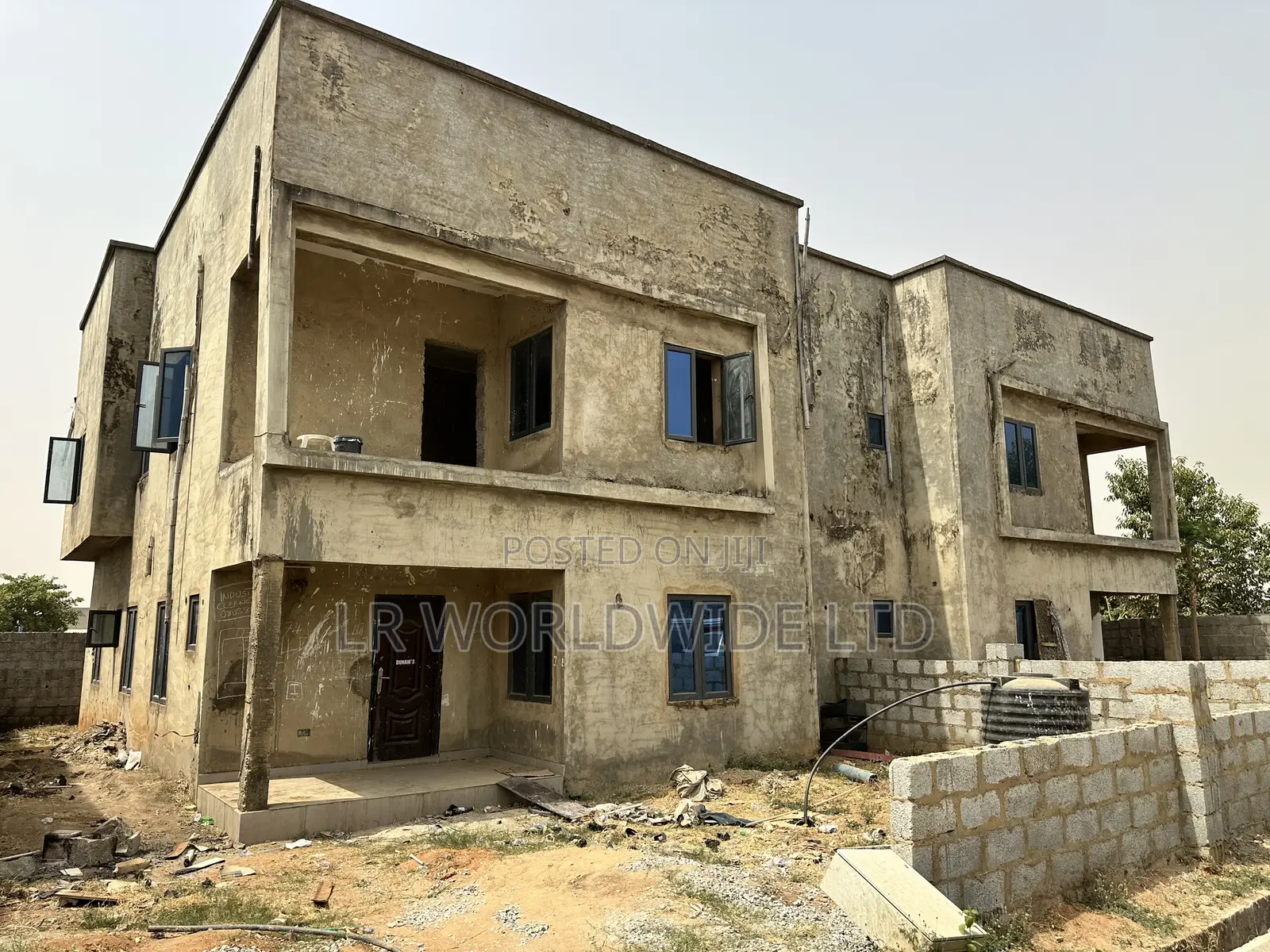 5bdrm Duplex in Lugbe District for sale in Lugbe District