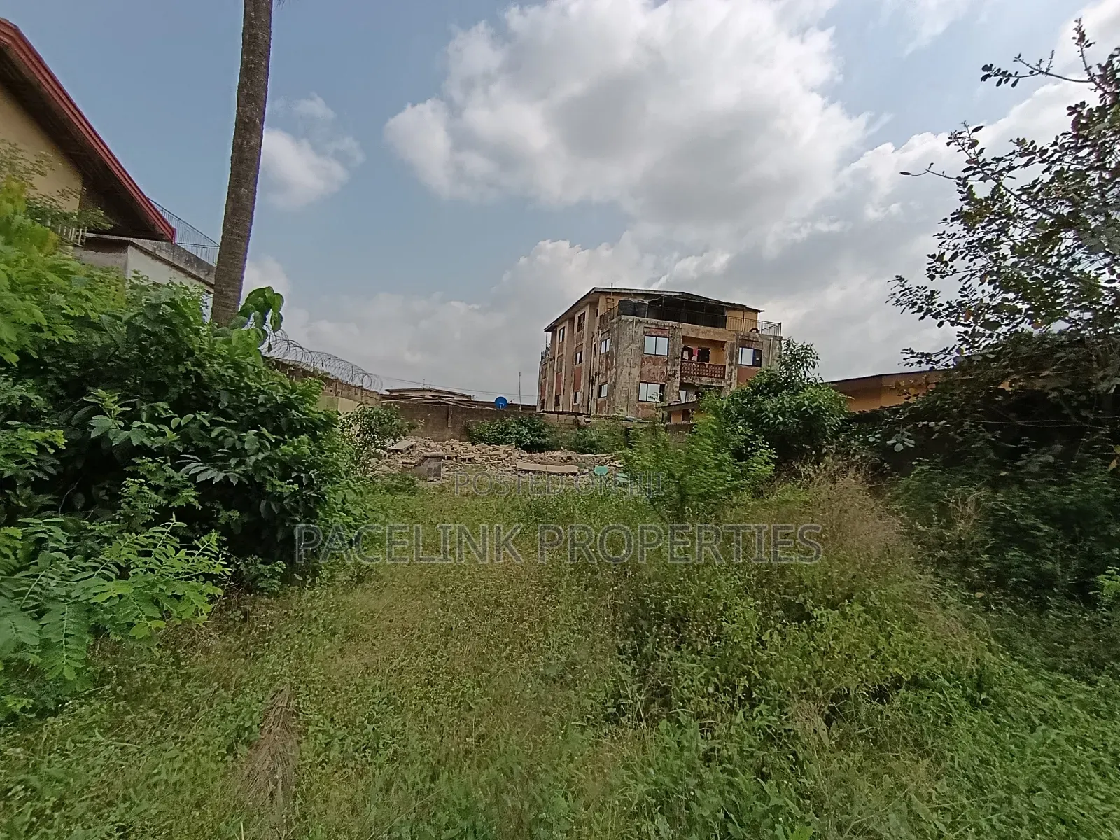 Full Plot of Land on a Tarred Road in Ipaja / Ipaja