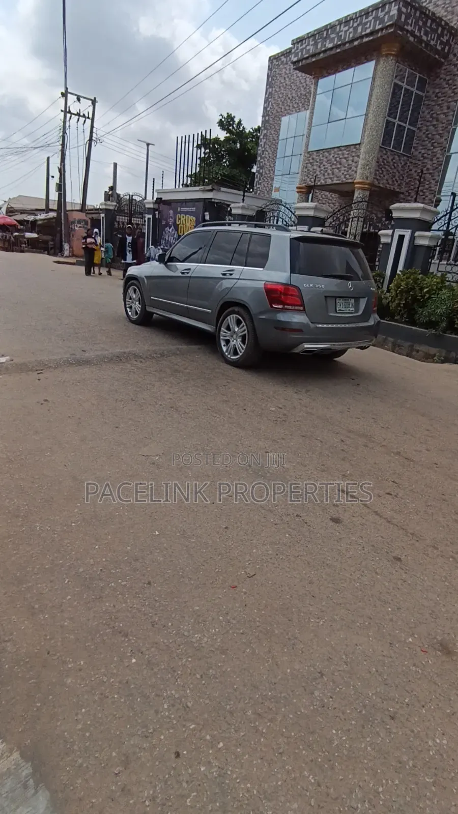 Full Plot of Land on a Tarred Road in Ipaja / Ipaja