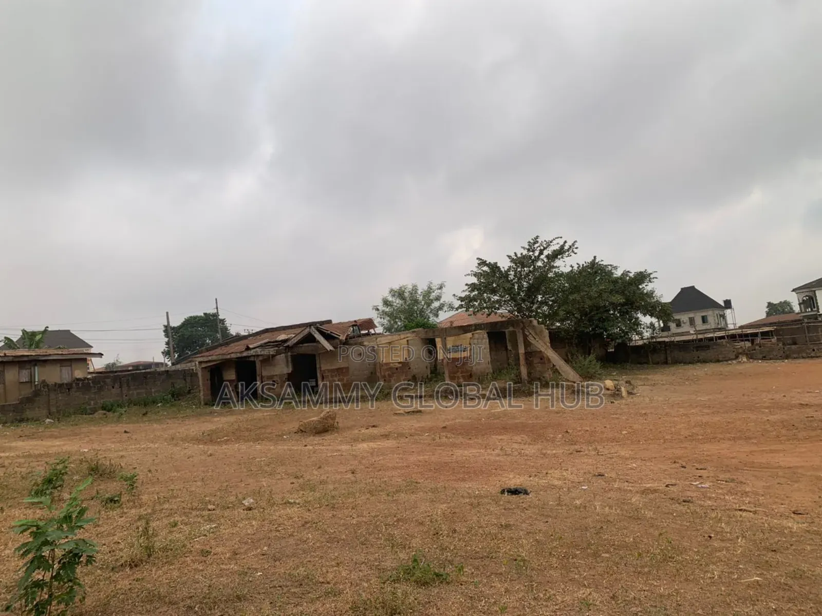 Commercial 3 Plot Of Land At Iyana-bodija in Ibadan