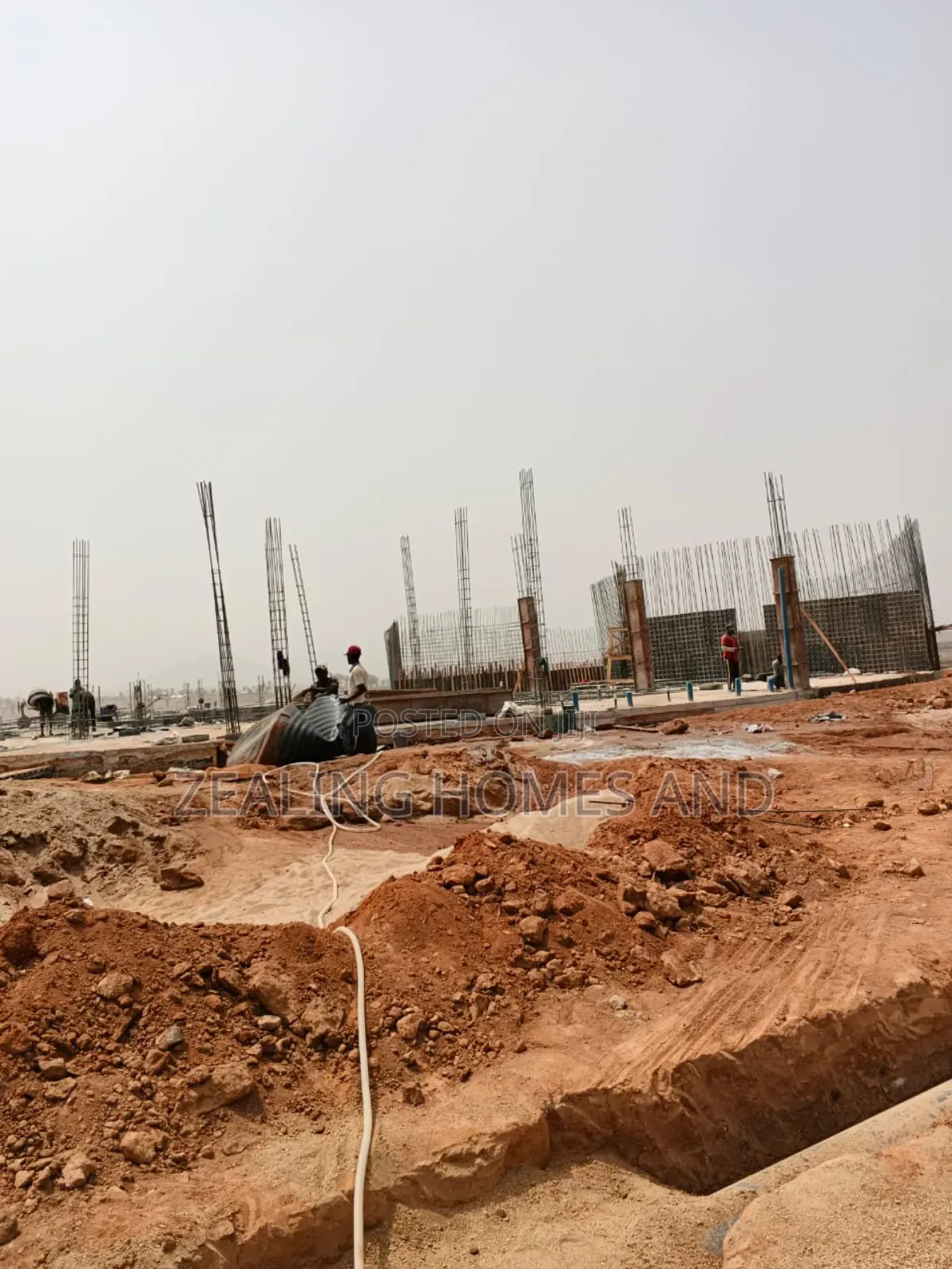 Hutu Exclusive Abuja in Lugbe District