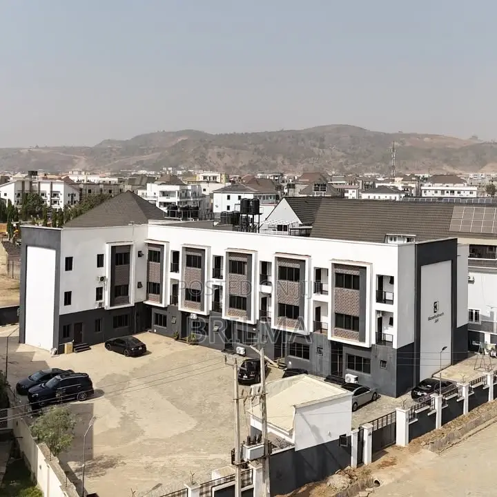 4bdrm Duplex in Jahi for sale in Jahi