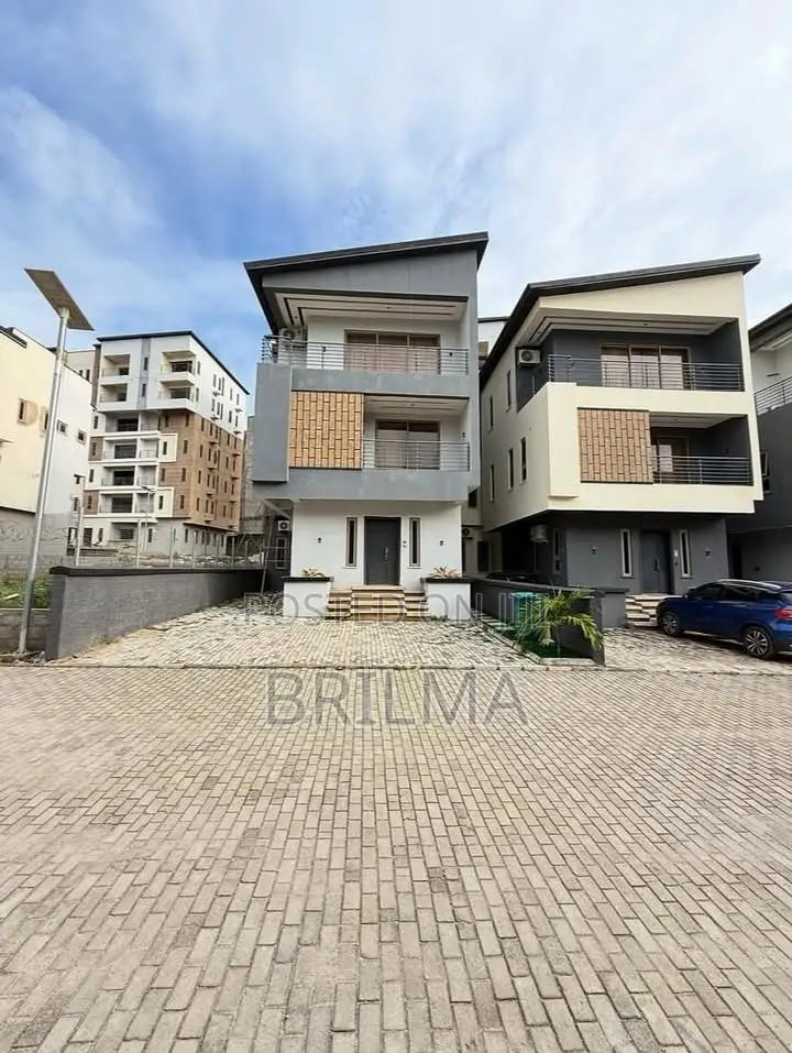 4bdrm Duplex in Mabushi for sale in Mabushi