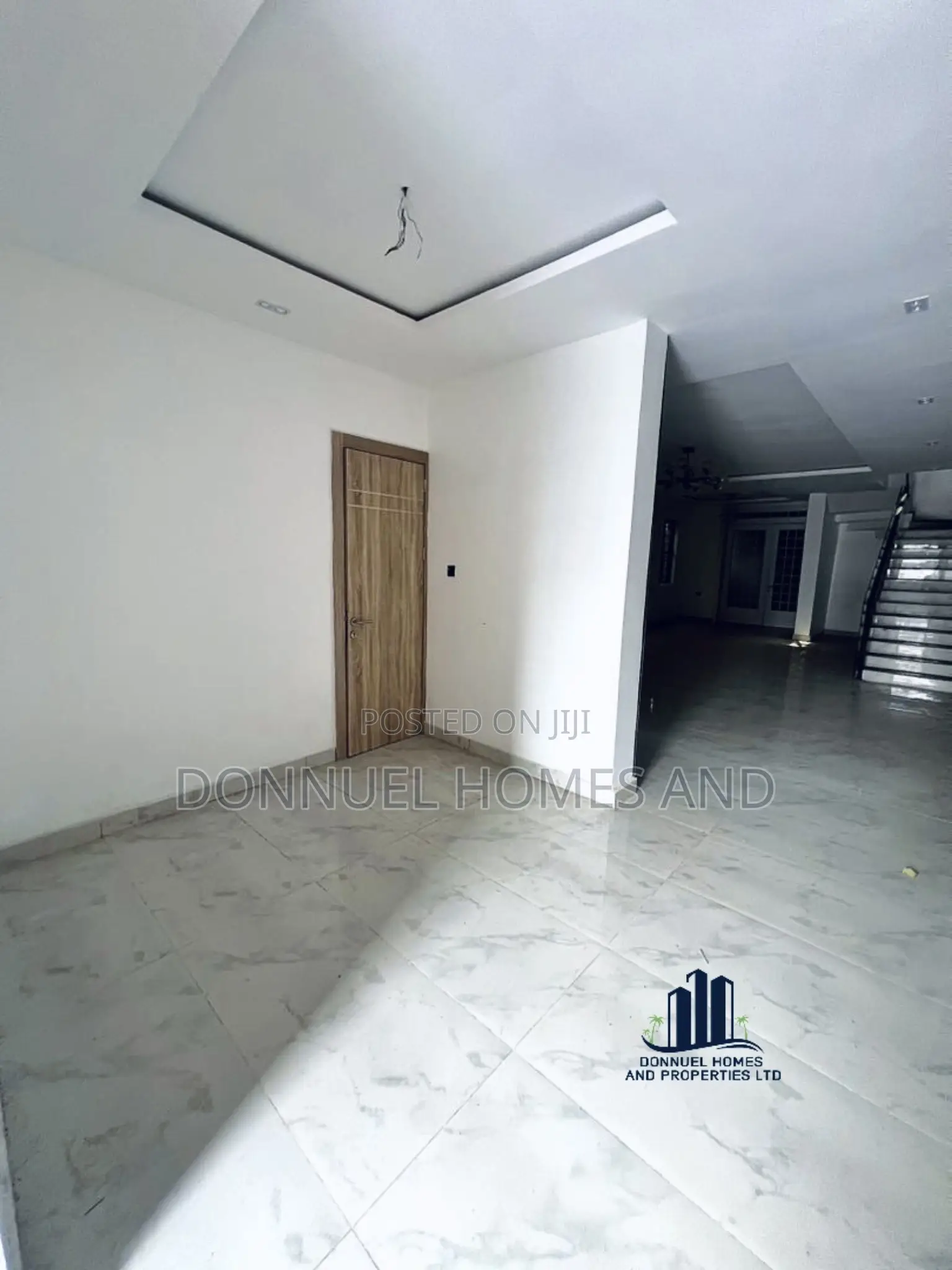 4bdrm Duplex in Ologolo for sale in Ologolo