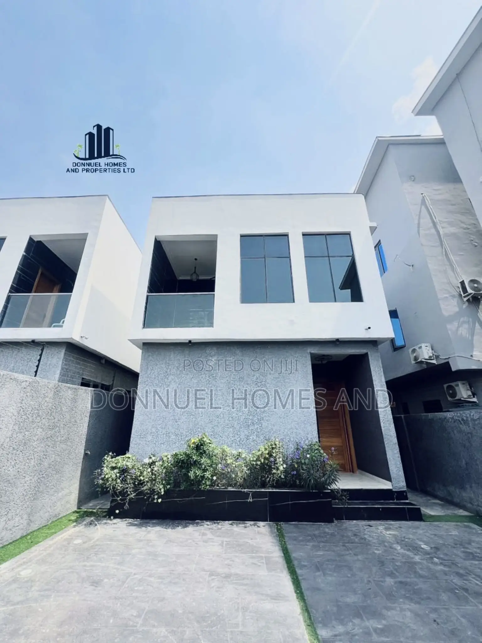 4bdrm Duplex in Ologolo for sale in Ologolo
