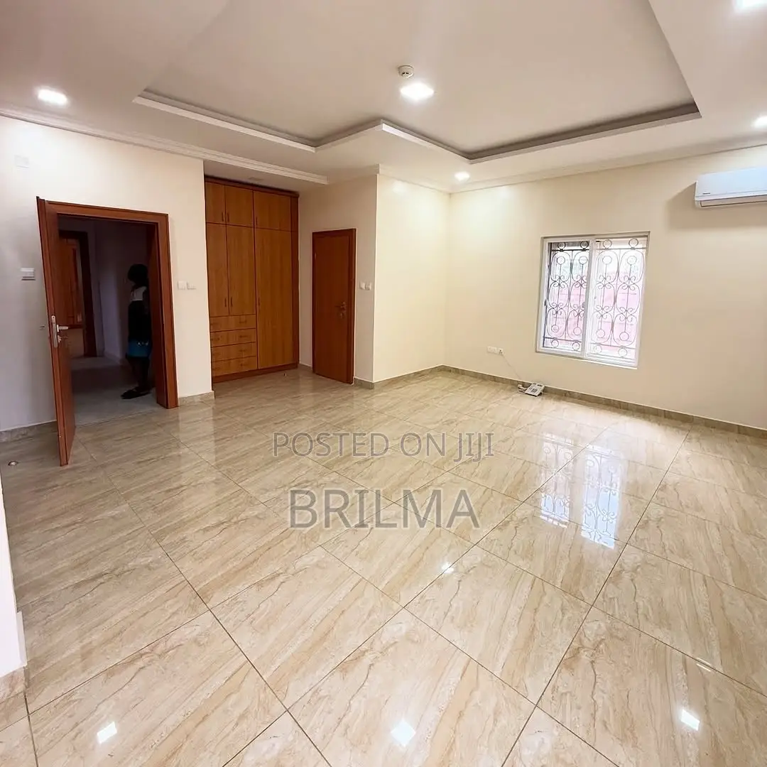 5bdrm Duplex in Maitama for sale in Maitama