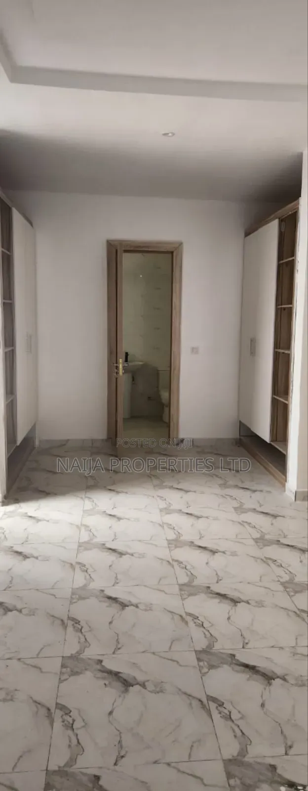 4bdrm Duplex in Igboefon, Lekki for rent in Lekki