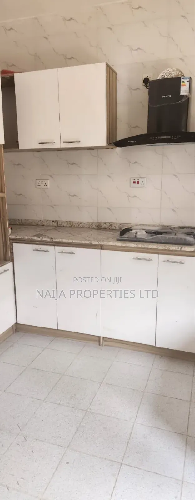 4bdrm Duplex in Igboefon, Lekki for rent in Lekki