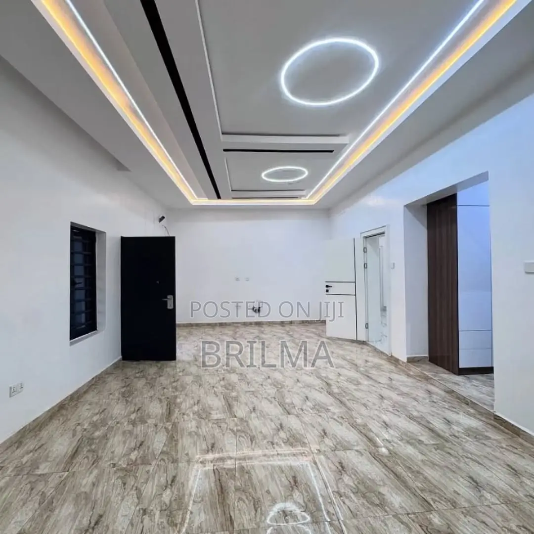 5bdrm Mansion in Dakwo District for sale in Dakwo District