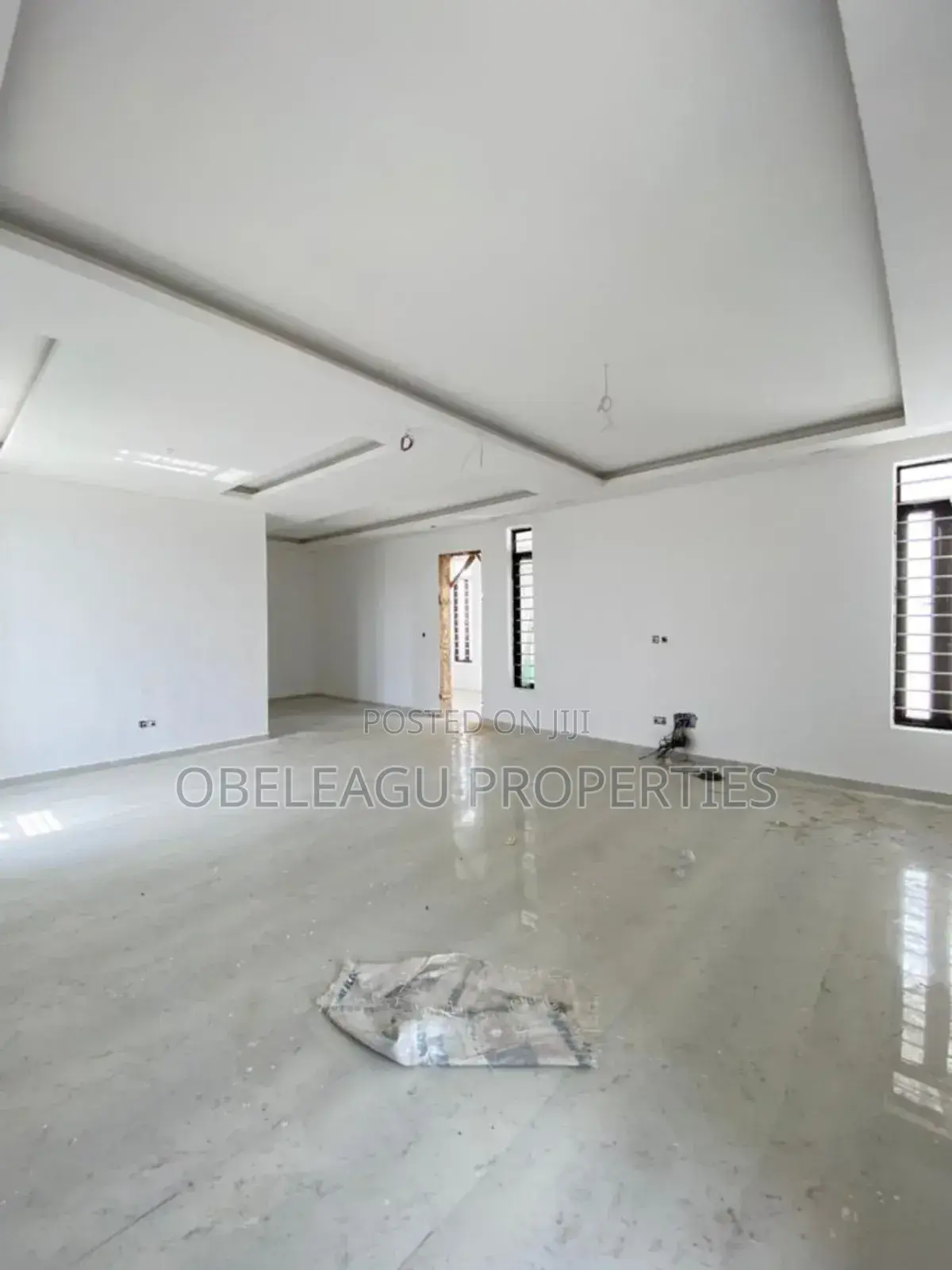 6bdrm Duplex in Lakeview, Amuwo-Odofin for sale in Amuwo-Odofin