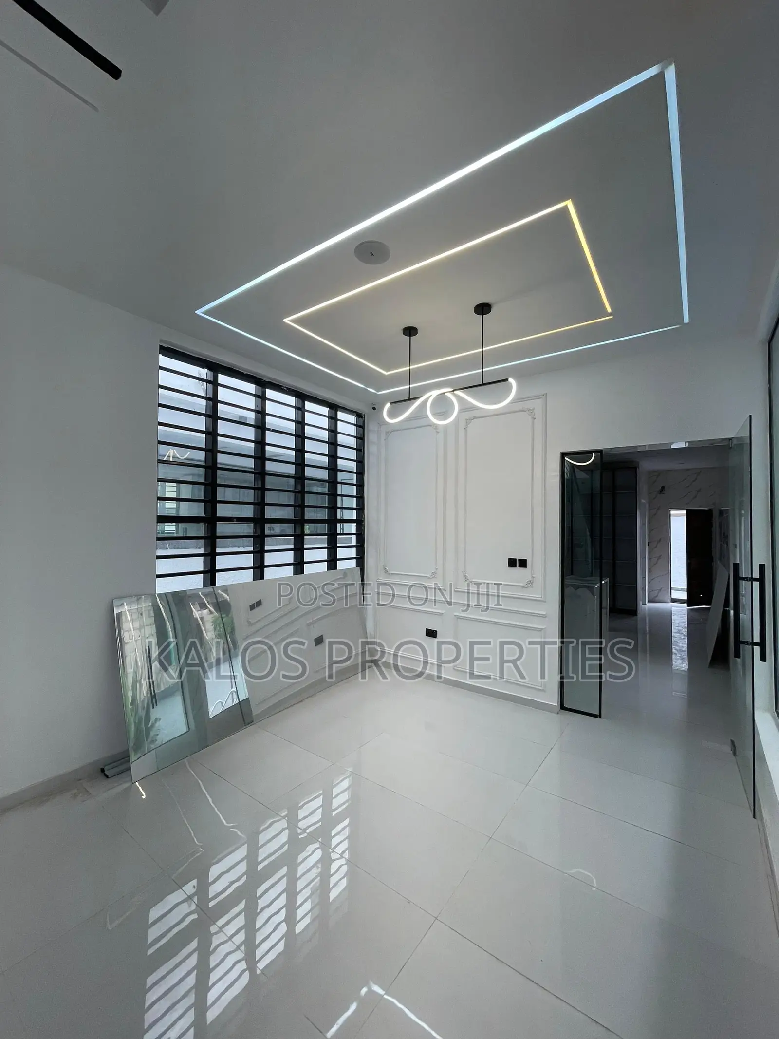 5bdrm Duplex in Chevron Toll Gate for sale in Lekki Phase 2