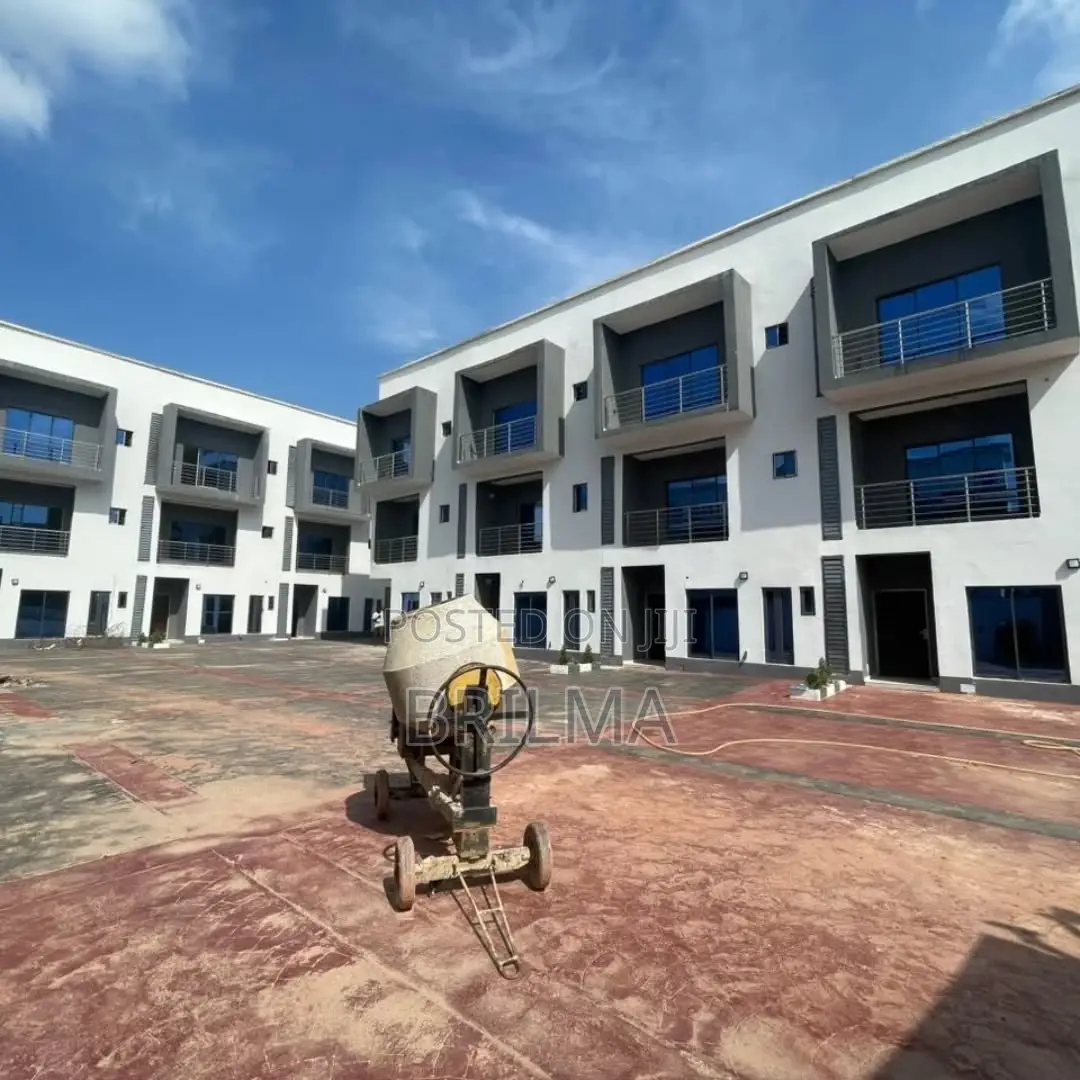 4bdrm Duplex in Gaduwa for sale in Gaduwa