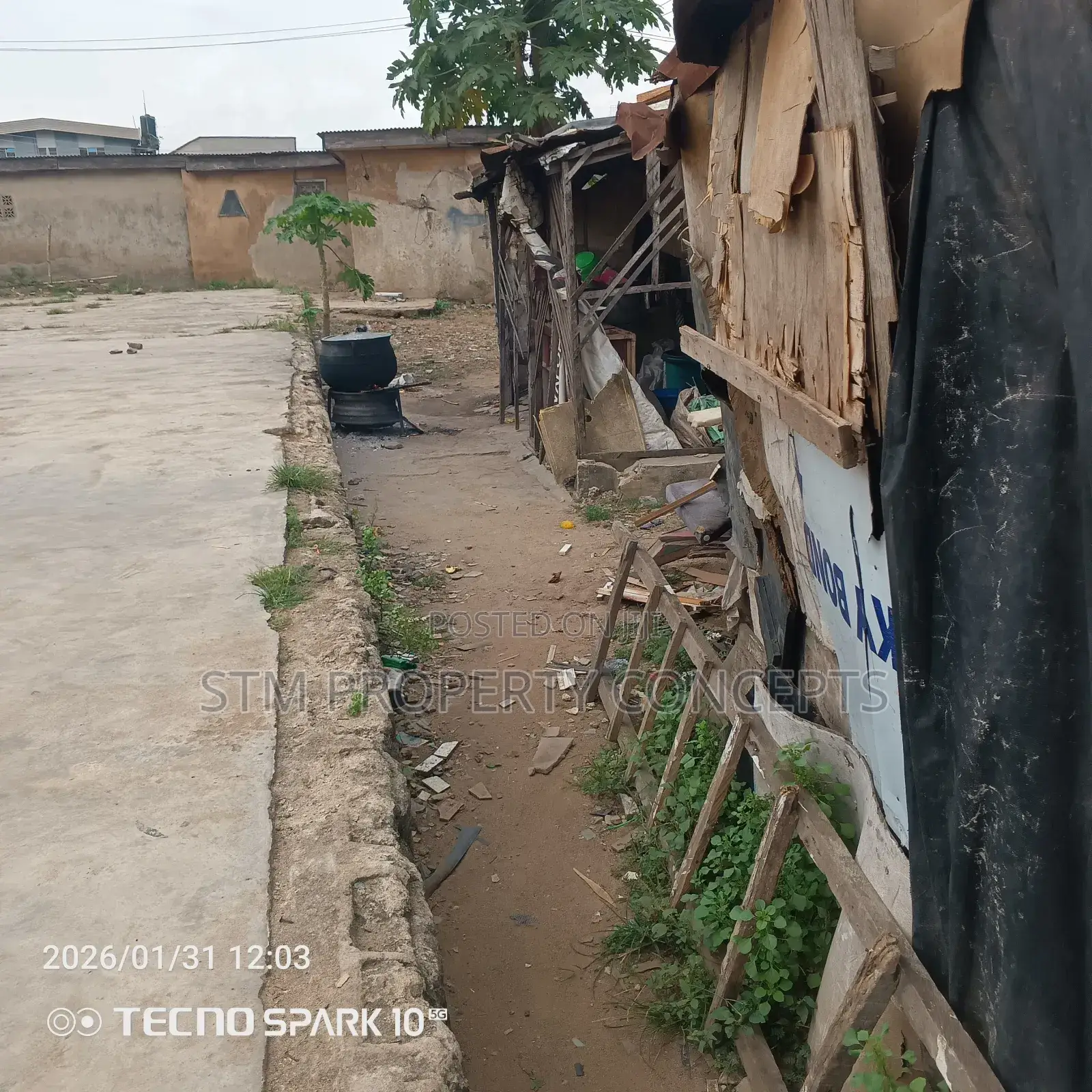 Full Plot Of Land For Sale Off Adealu Street Agege Lagos in Dopemu