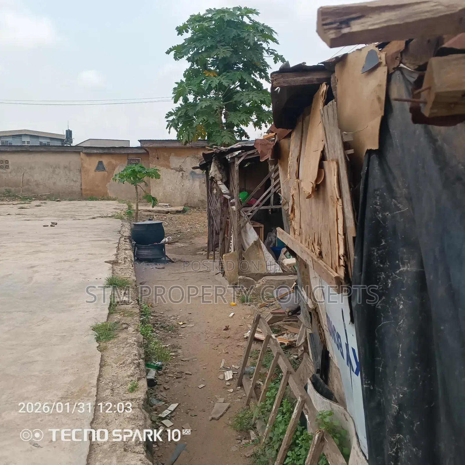 Full Plot Of Land For Sale Off Adealu Street Agege Lagos in Dopemu