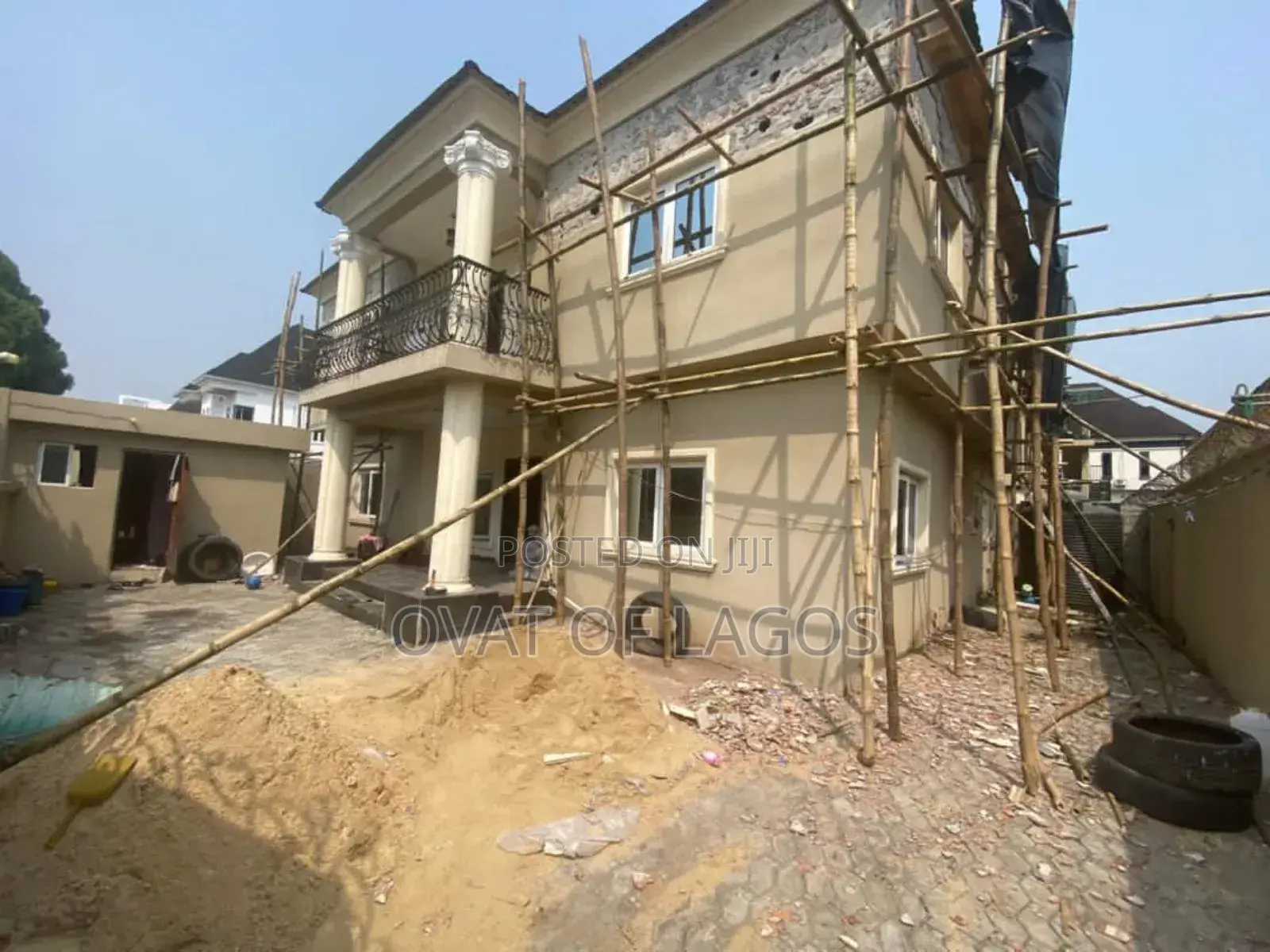 5bdrm Duplex in Chevron Toll Gate for rent in Chevron