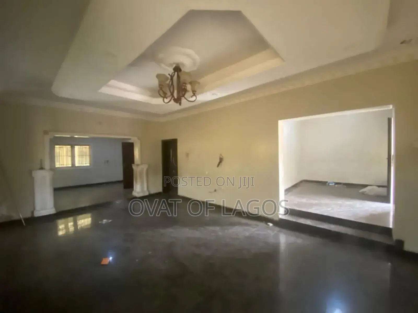 5bdrm Duplex in Chevron Toll Gate for rent in Chevron