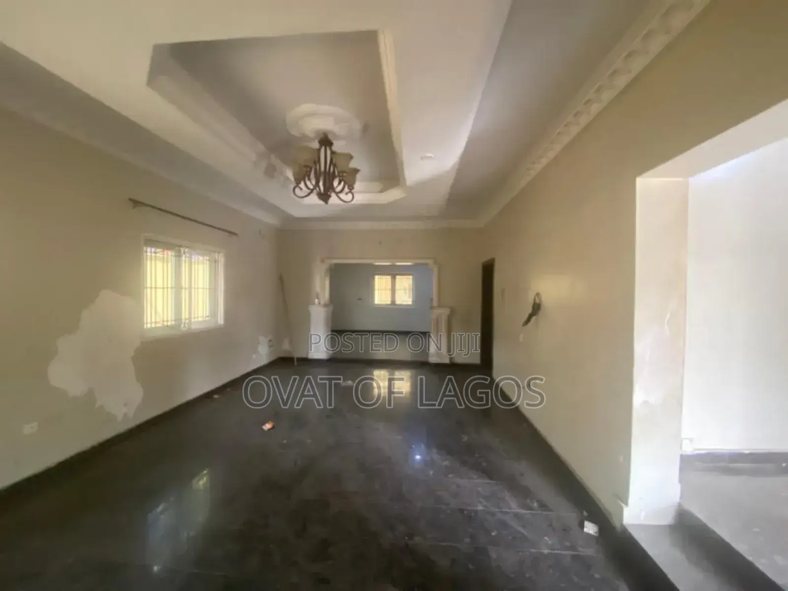 5bdrm Duplex in Chevron Toll Gate for rent in Chevron