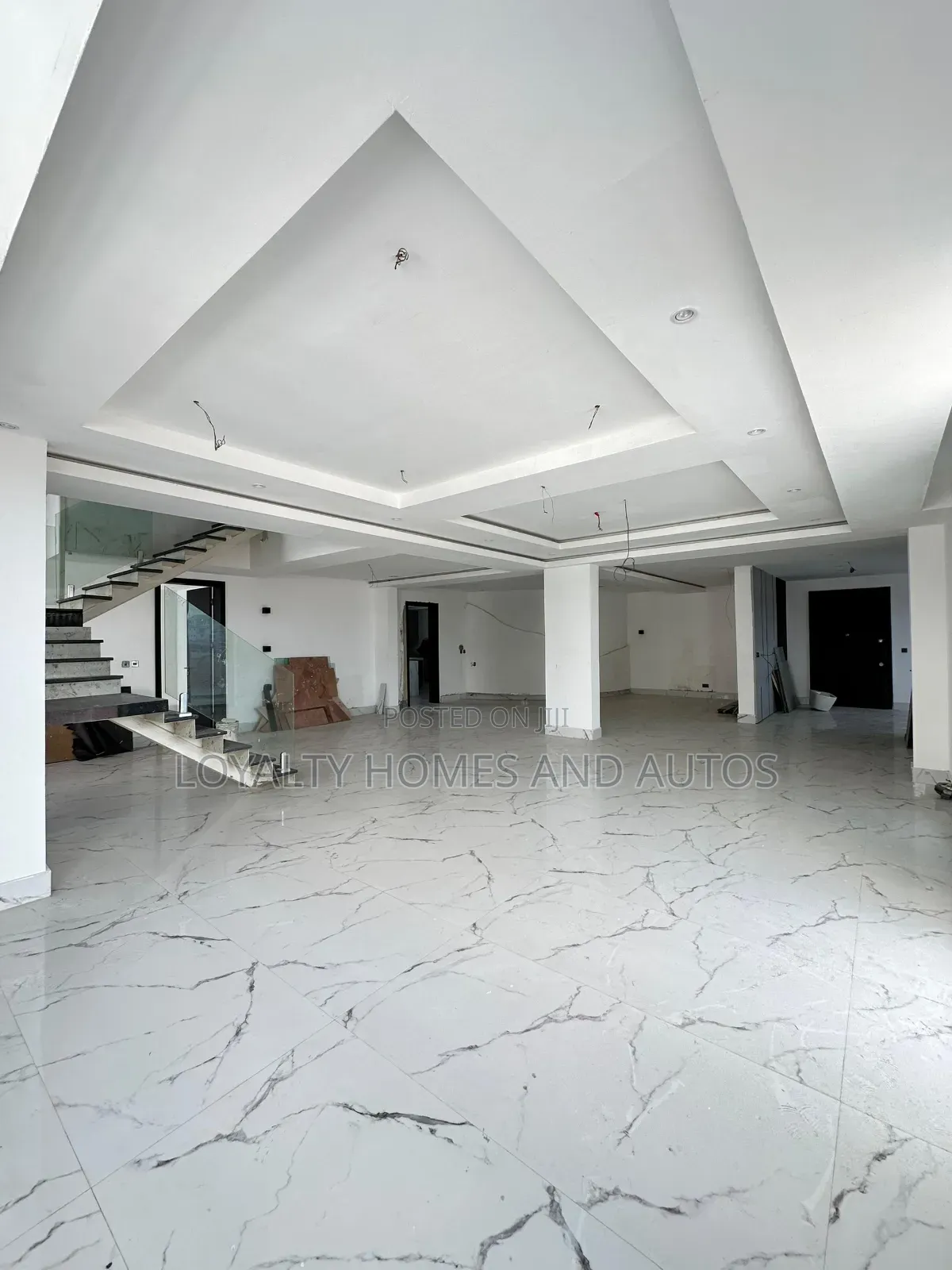 4bdrm Maisonette in Banana Island for sale in Banana Island