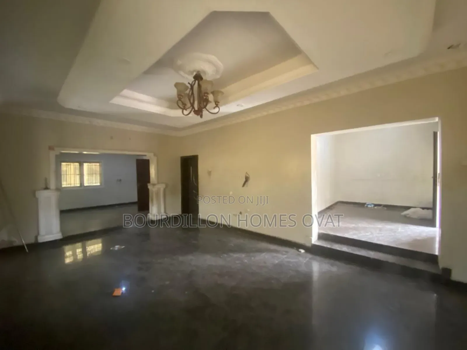 5bdrm Duplex in Chevron Toll Gate for rent in Chevron