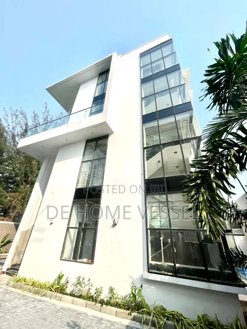 5bdrm Duplex in Banana Island for sale in Banana Island