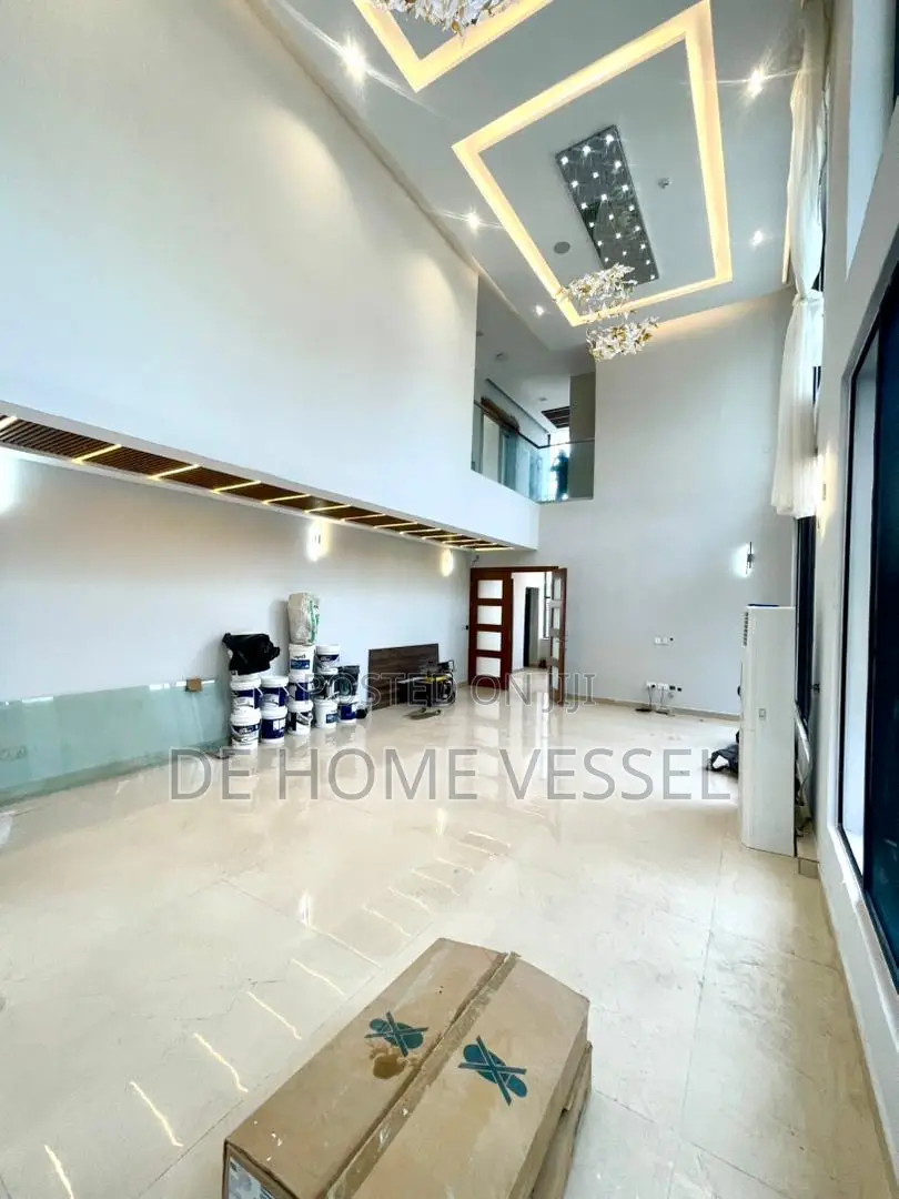 5bdrm Duplex in Banana Island for sale in Banana Island