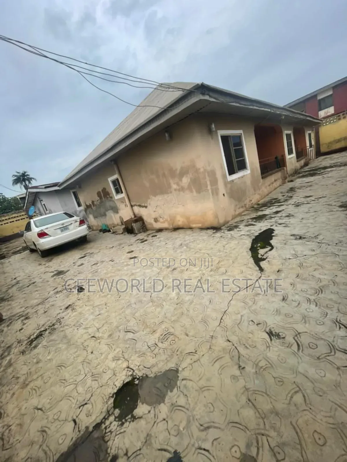 3bdrm Block of Flats in Bashorun, Basorun for sale in Basorun