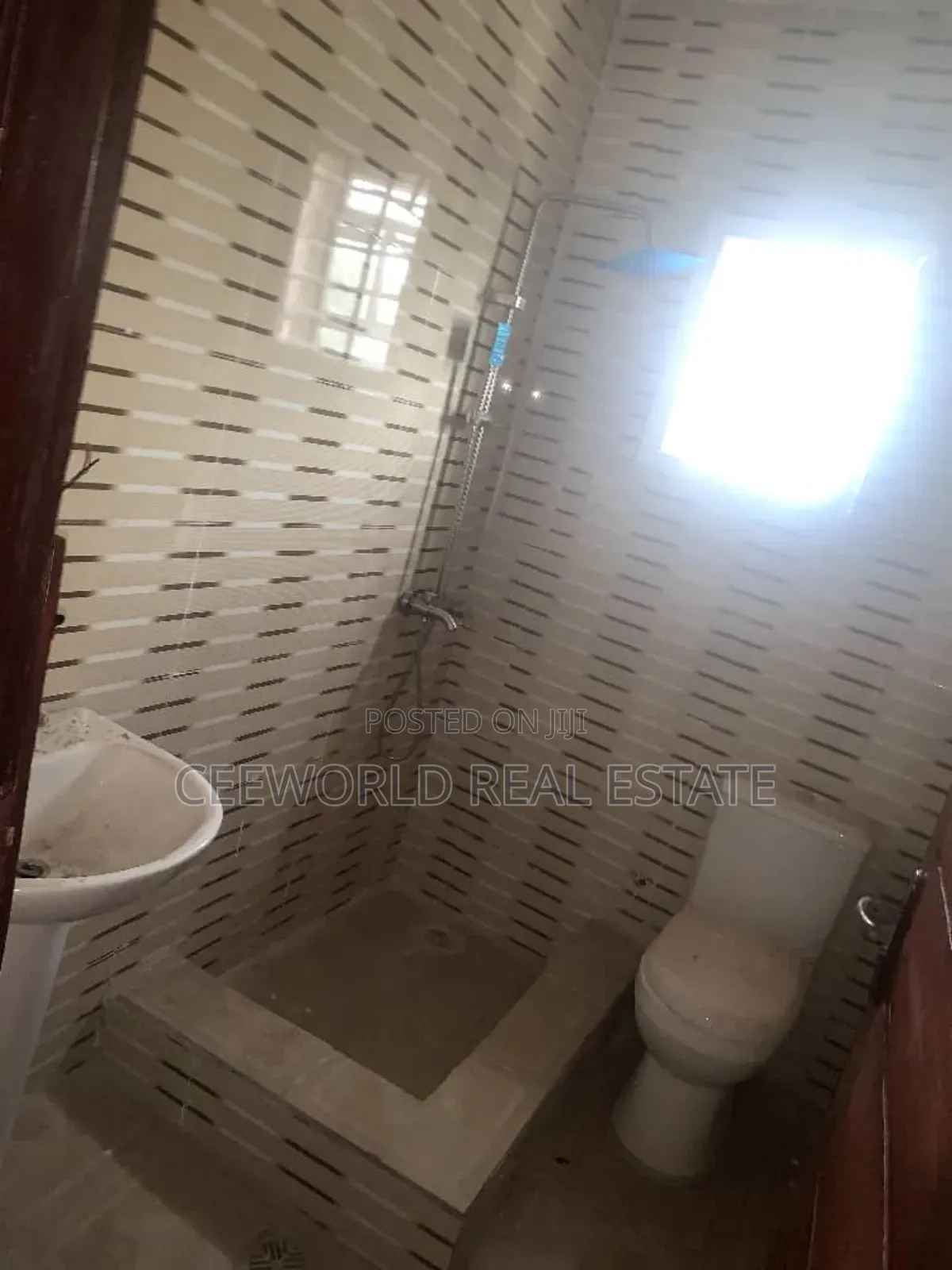 3bdrm Apartment in Shalom Estate, Akala Express for rent in Akala Express
