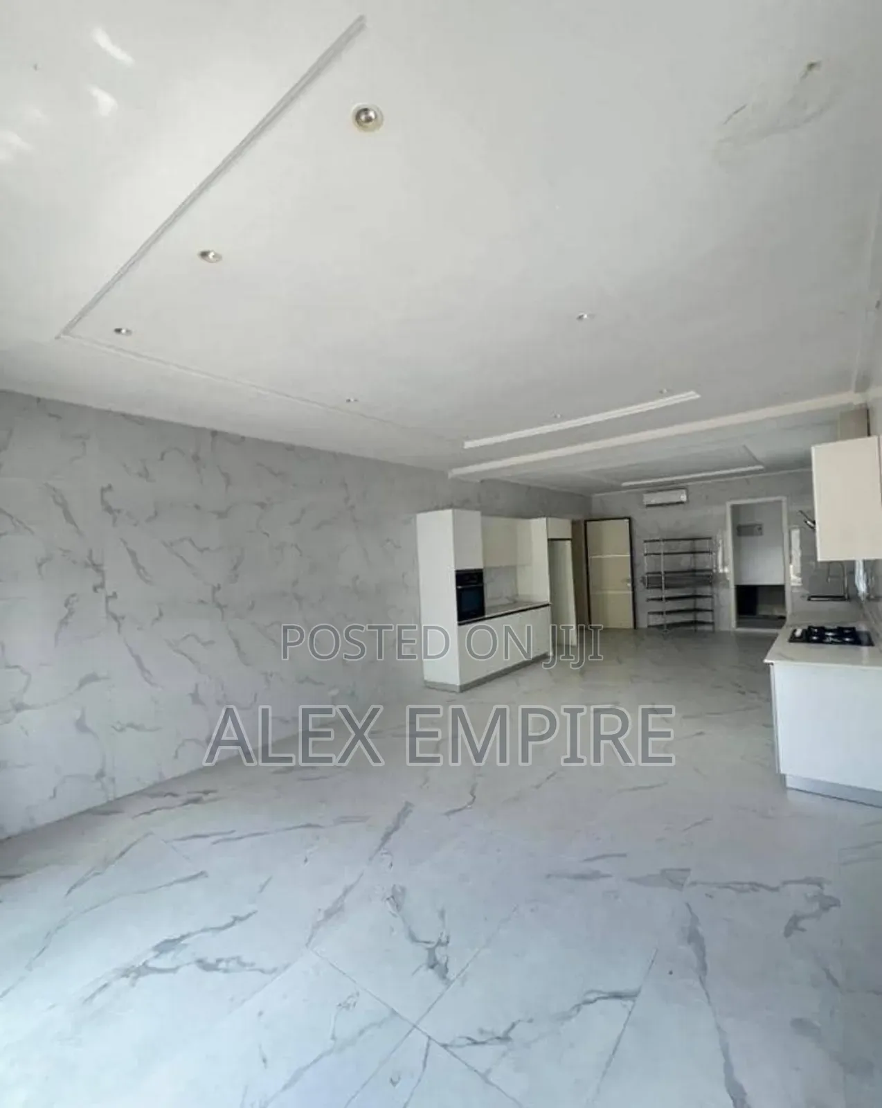 5bdrm Duplex in Banana Island for sale in Banana Island