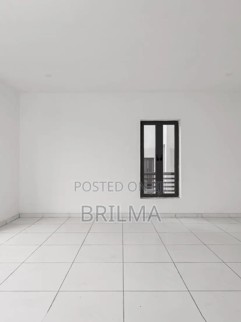 4bdrm Duplex in Kado for sale in Kado