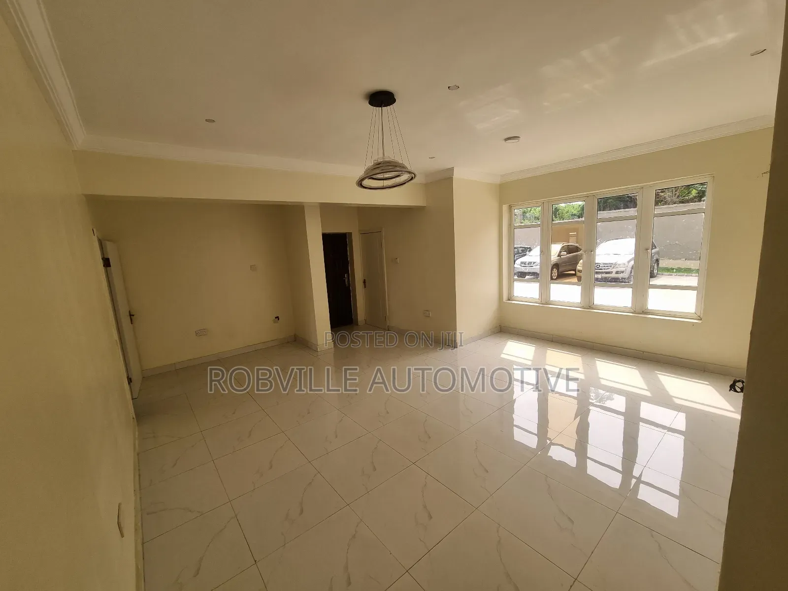 3bdrm Apartment in Adekunle for sale in Adekunle