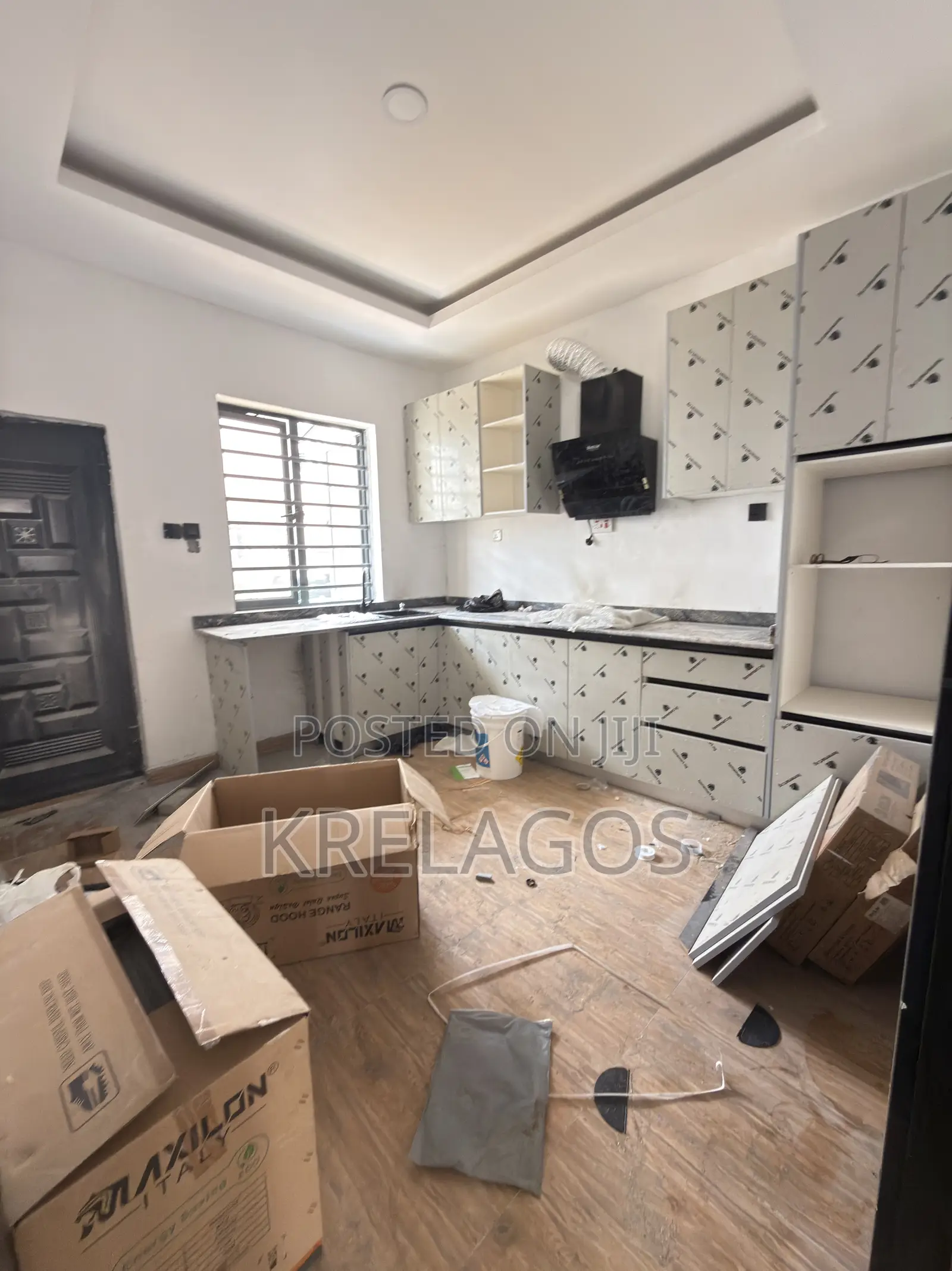 5bdrm Duplex in Orchid, Chevron for sale in Chevron