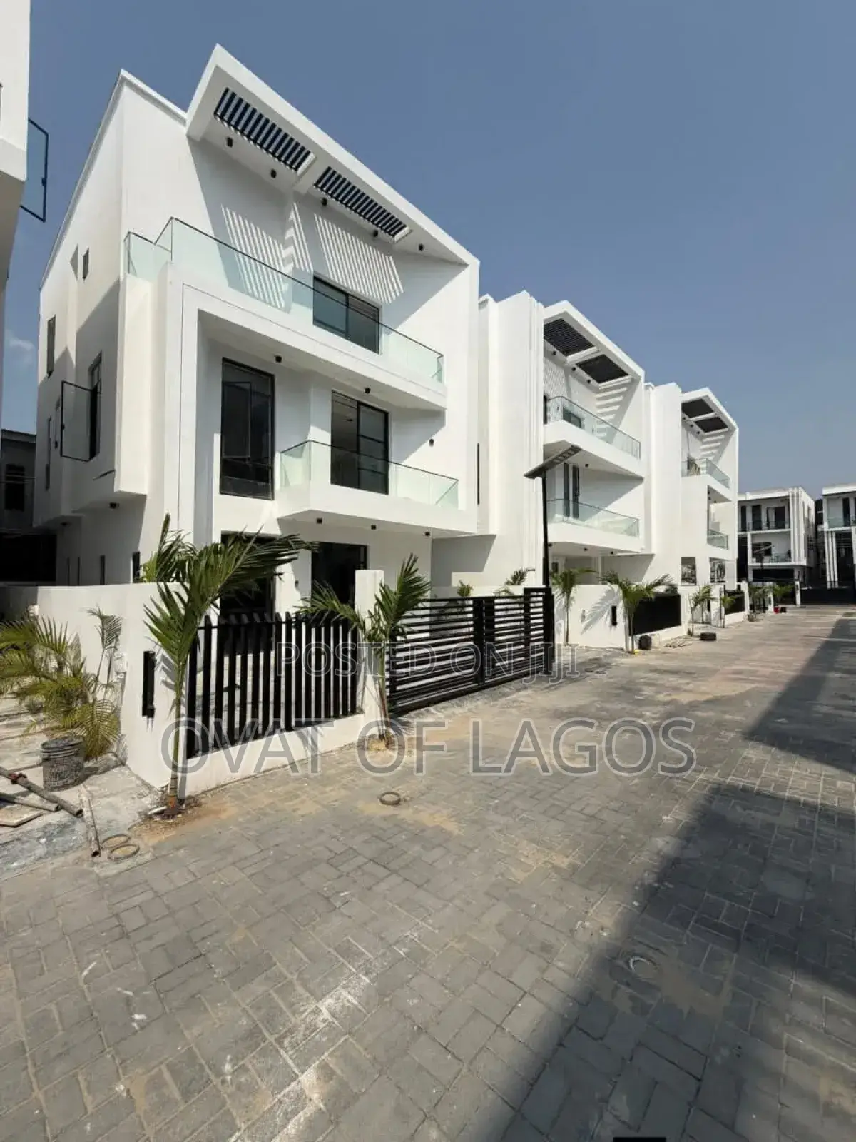 5bdrm Duplex in Orchi Lekki for sale in Lekki