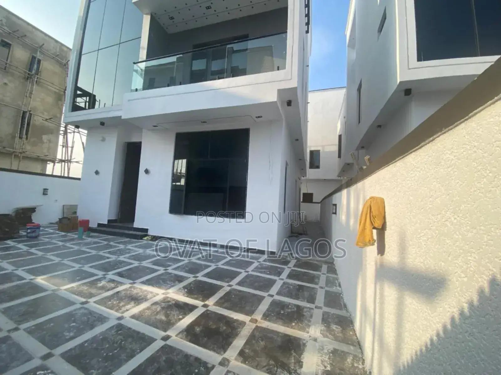 5bdrm Duplex in Ologolo Lekki for sale in Ologolo