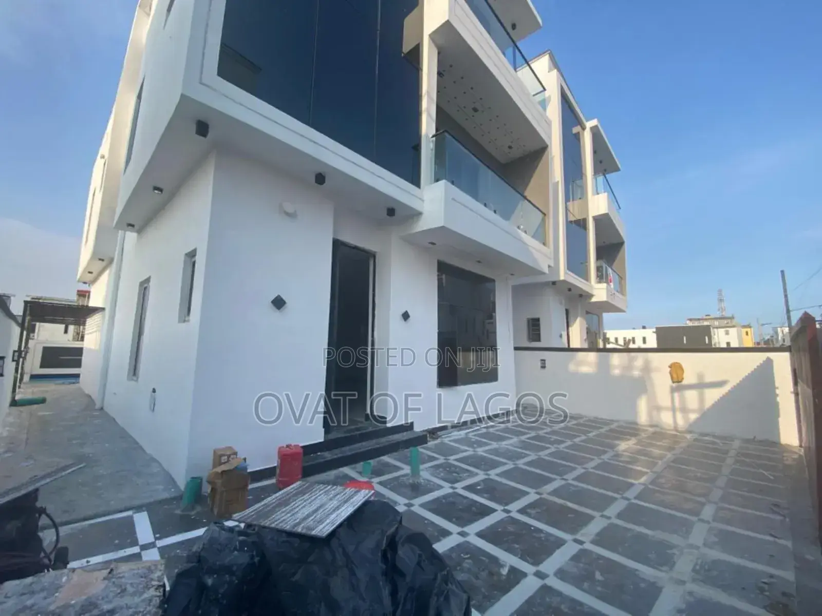 5bdrm Duplex in Ologolo Lekki for sale in Ologolo