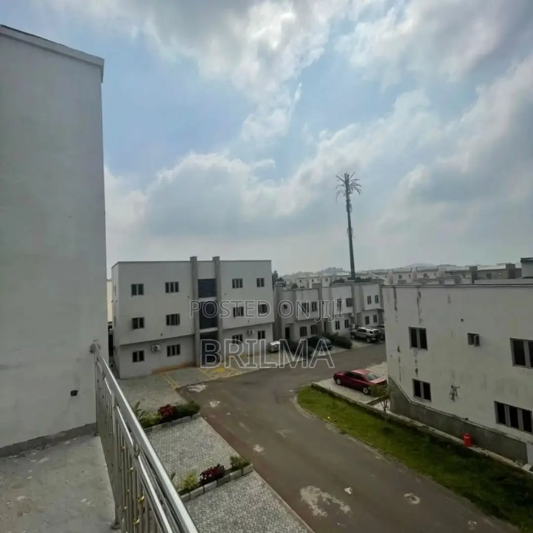 4bdrm Duplex in Dawaki for sale in Dawaki