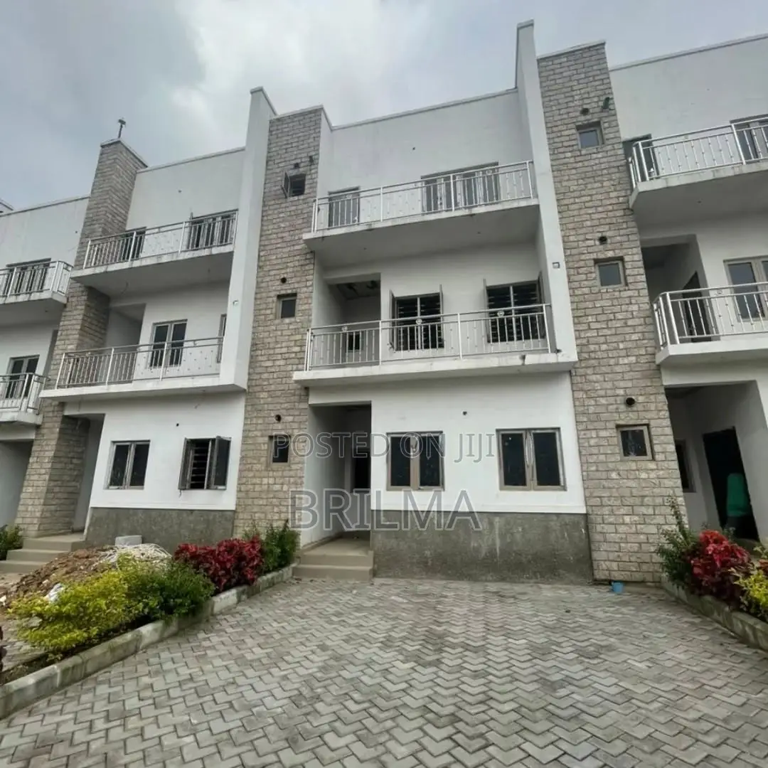 4bdrm Duplex in Dawaki for sale in Dawaki