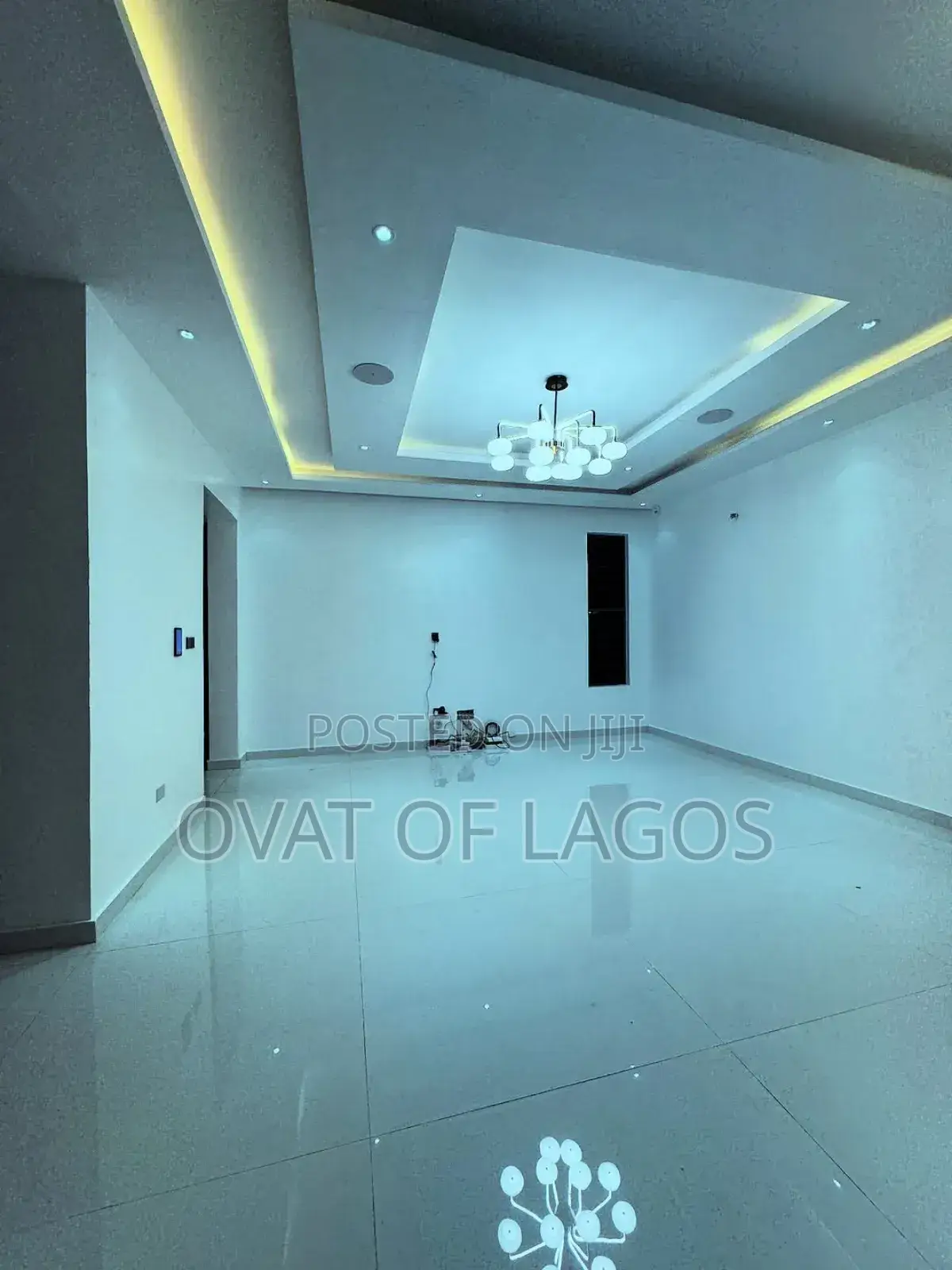 5bdrm Duplex in Sangotedo for sale in Sangotedo