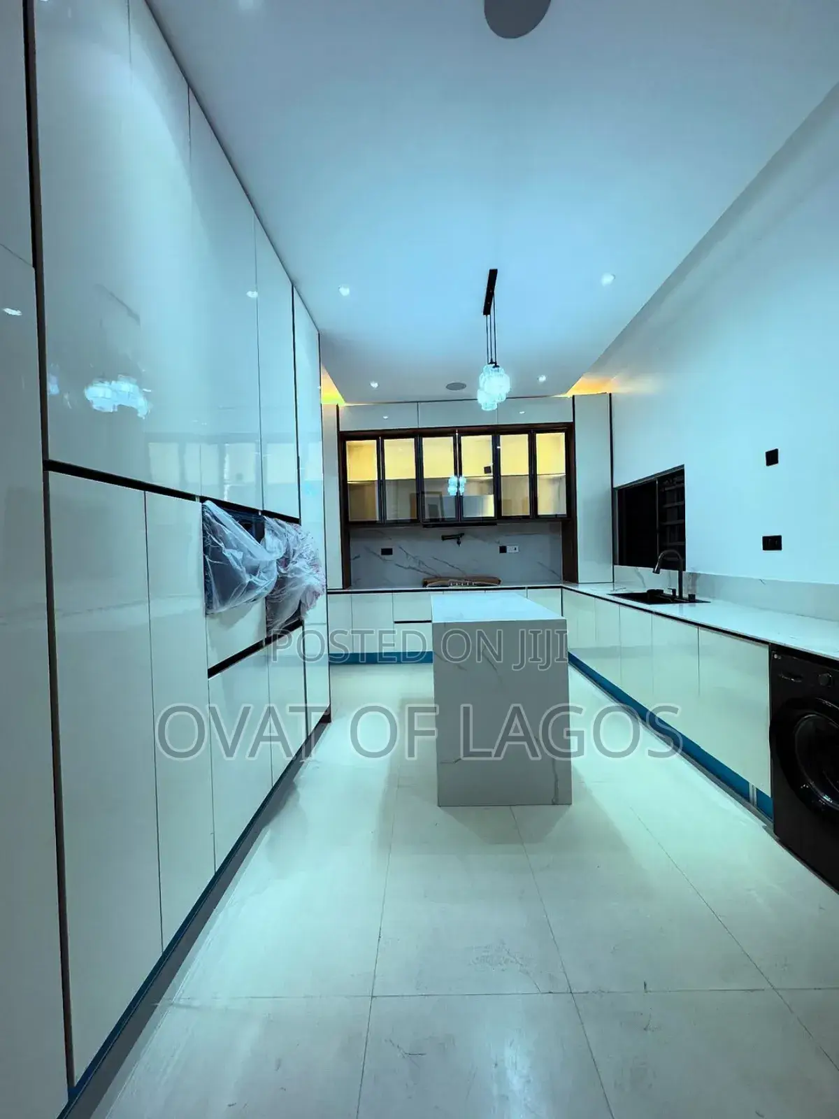 5bdrm Duplex in Sangotedo for sale in Sangotedo